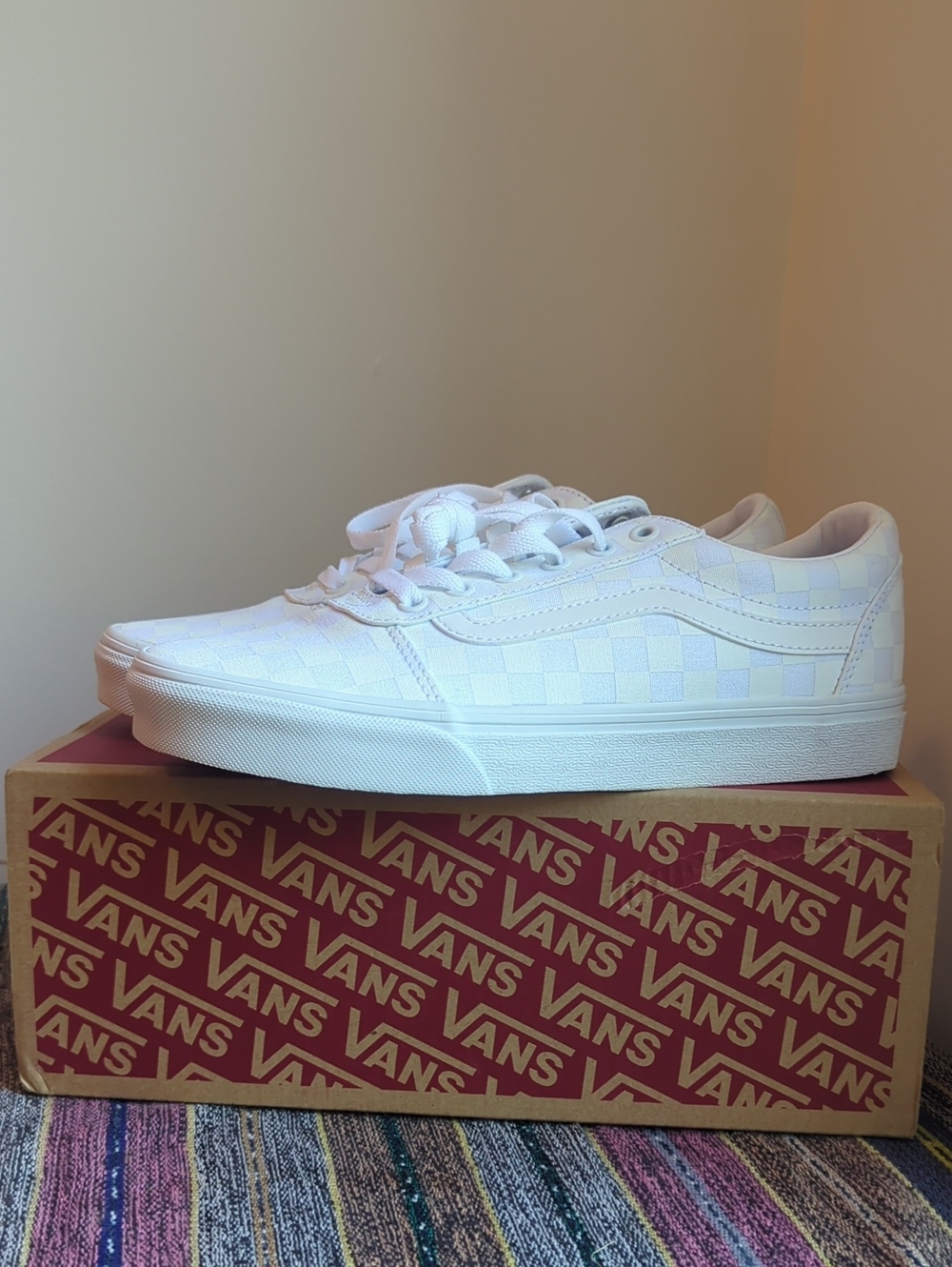 NIB Vans Old Skool WARD White Tonal Checkerboard Sneakers Size 9W/EUR 40